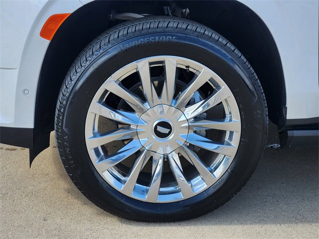 Used 2024 Cadillac Escalade Premium Luxury w/ Performance Package AWD/4WD image 17