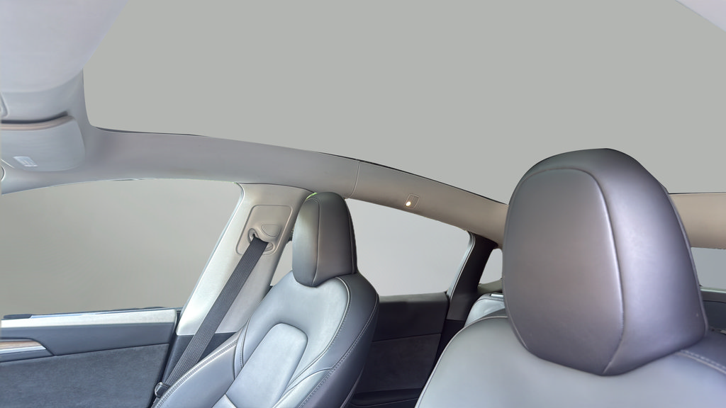 Used 2023 Tesla Model Y AWD image 17