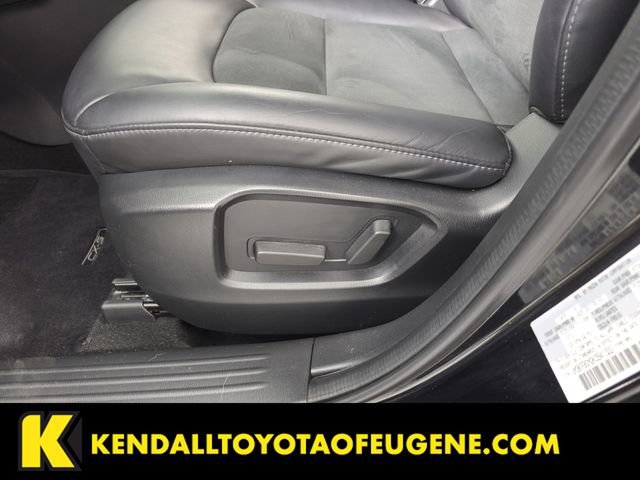 Used 2019 MAZDA CX-5 Touring image 17