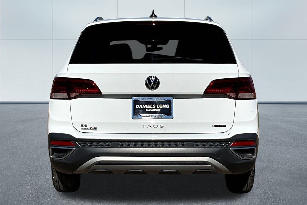 Used 2023 Volkswagen Taos SE image 4