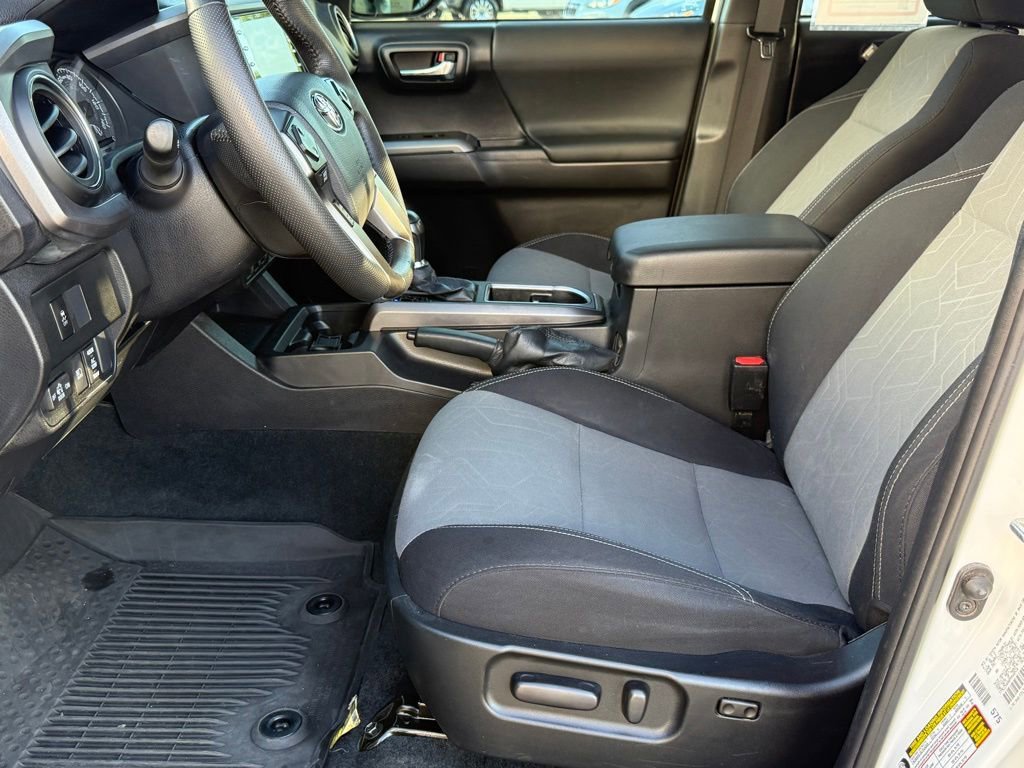 Used 2023 Toyota Tacoma TRD Sport AWD/4WD image 13