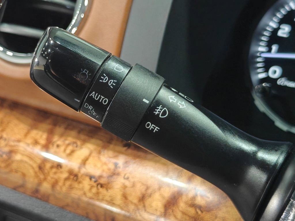 Used 2018 Toyota Tundra 1794 Edition image 47