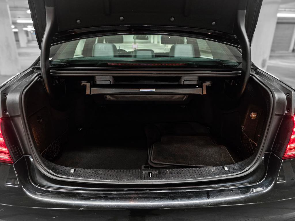 Used 2014 Mercedes-Benz E 350 4MATIC Sedan image 8