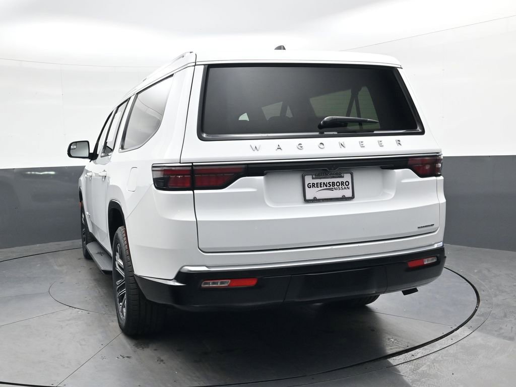 Used 2024 Jeep Wagoneer L Series II w/ Flexible Seating Group image 5