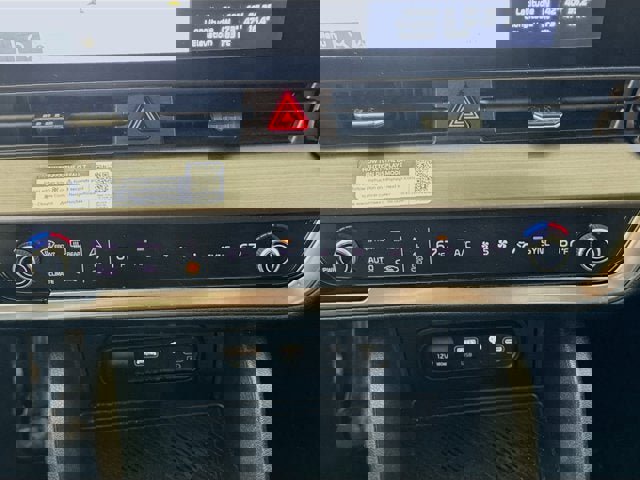 Certified 2023 Kia Sportage EX image 16