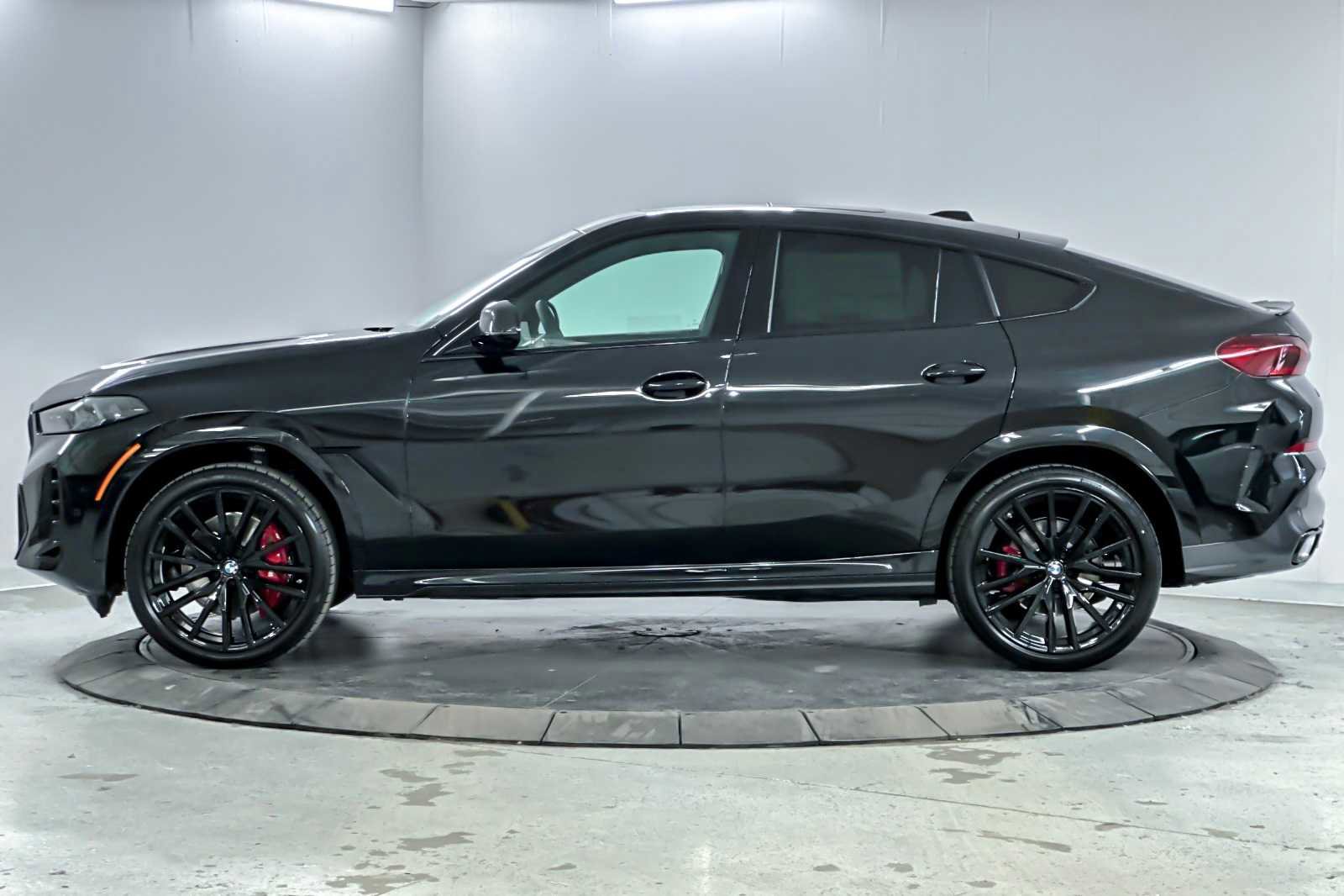 New 2026 BMW X6 xDrive40i w/ Climate Comfort Package image 5