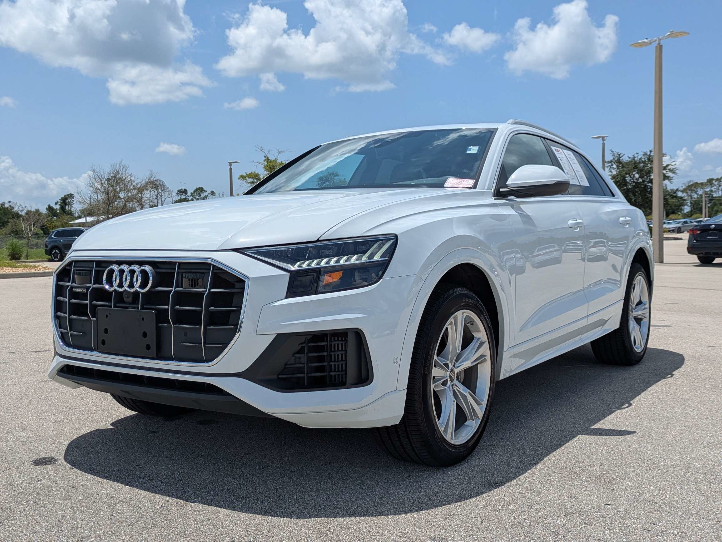 Used 2023 Audi Q8 Premium AWD/4WD image 9