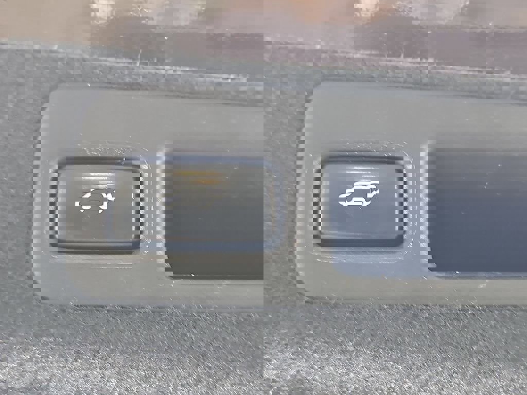 Used 2013 Lexus RX 350 AWD w/ Premium Pkg image 16