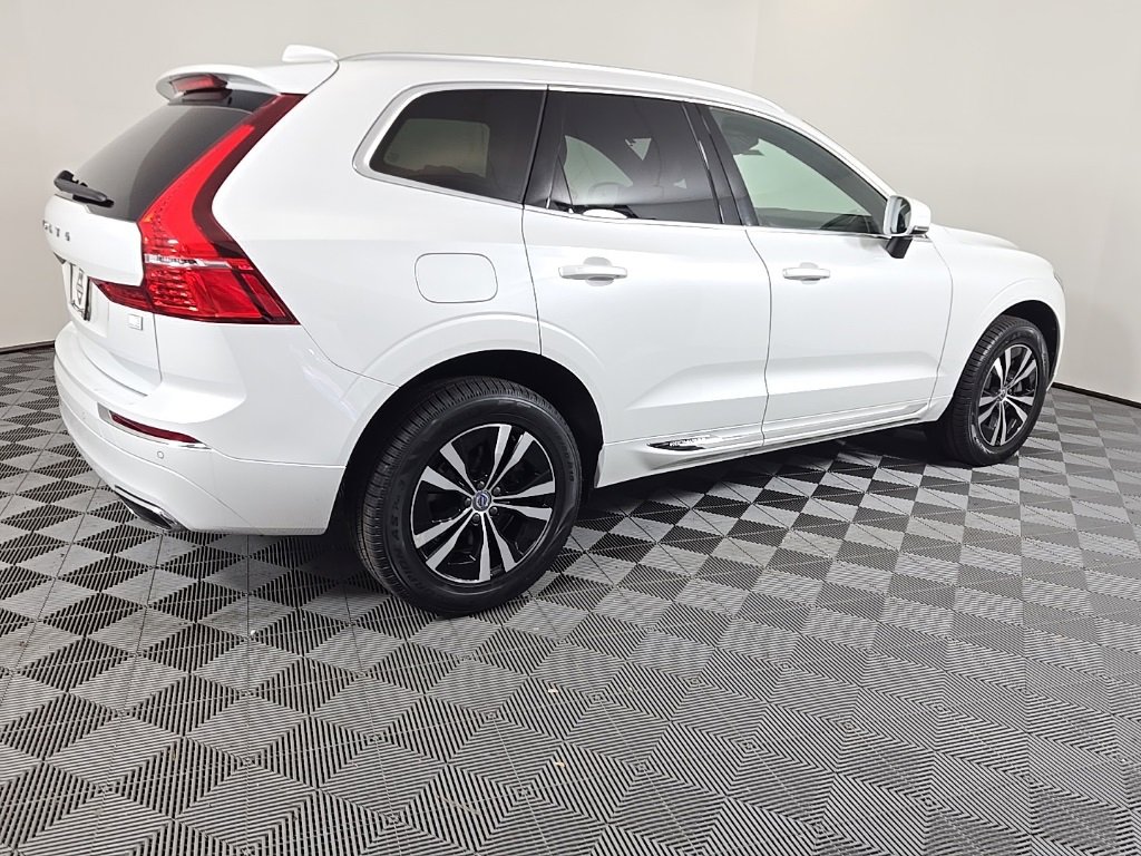 Used 2021 Volvo XC60 T8 Inscription Expression image 6