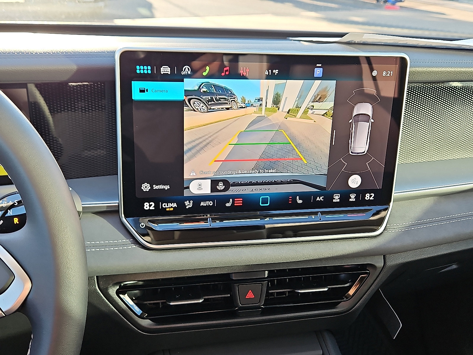 New 2026 Volkswagen Tiguan SE image 15