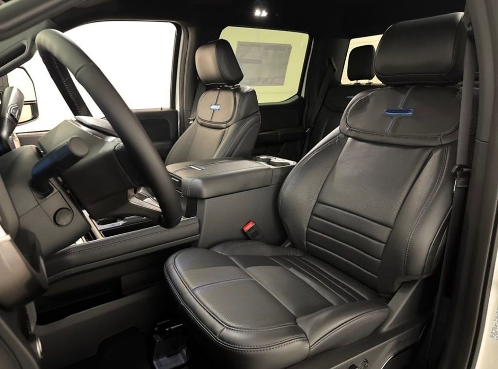 New 2026 Ford F450 Platinum w/ FX4 Off-Road Package image 28