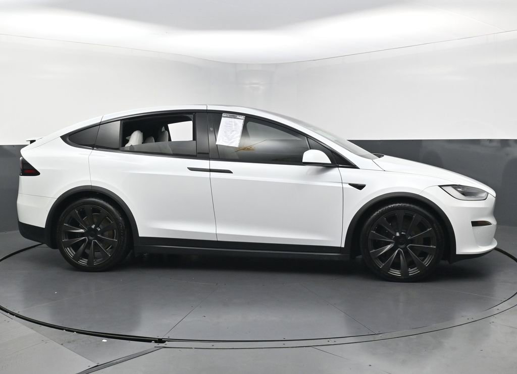 Used 2023 Tesla Model X image 5