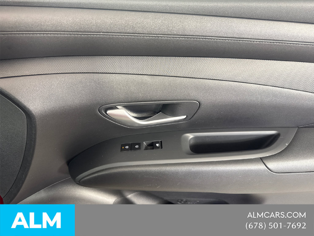Used 2025 Hyundai Tucson SEL FWD image 17