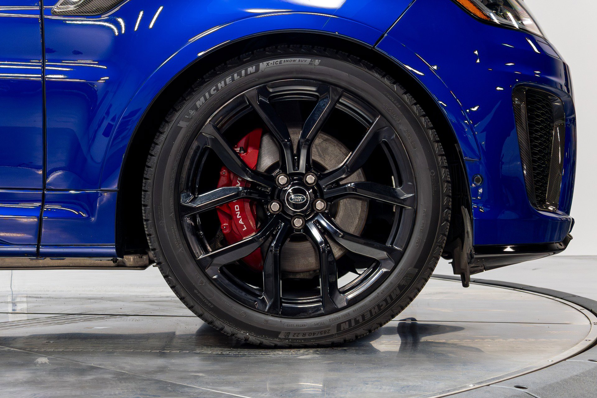 Used 2022 Land Rover Range Rover Sport SVR image 22