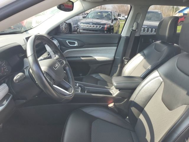 Used 2022 Jeep Compass Latitude w/ Sun and Sound Group AWD/4WD image 18