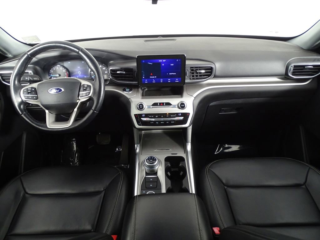 Used 2021 Ford Explorer XLT w/ Equipment Group 202A image 32