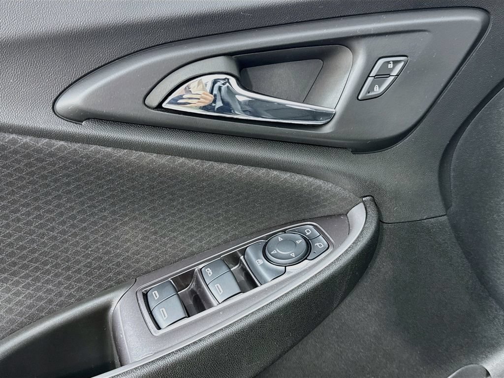 Used 2023 Chevrolet Malibu LT w/ Driver Confidence Package FWD image 15