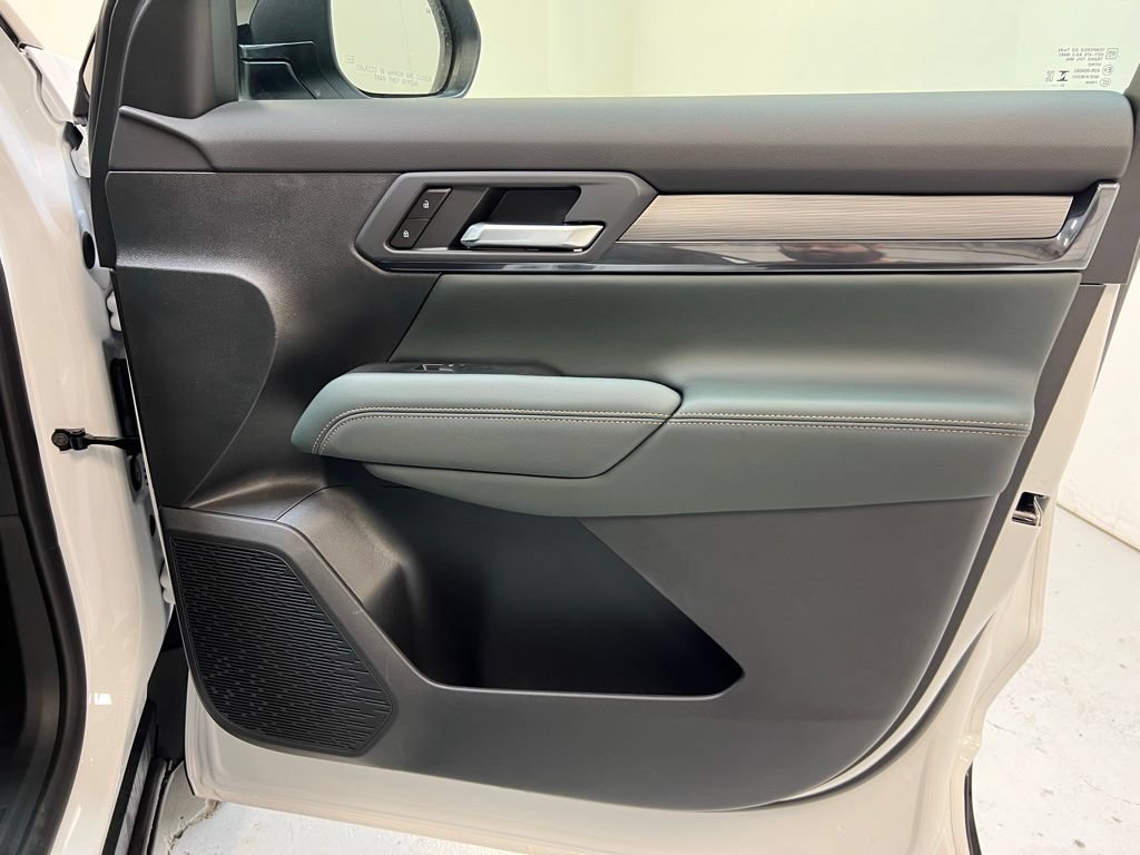 New 2026 GMC Terrain AT4 w/ Convenience Package III AWD/4WD image 29