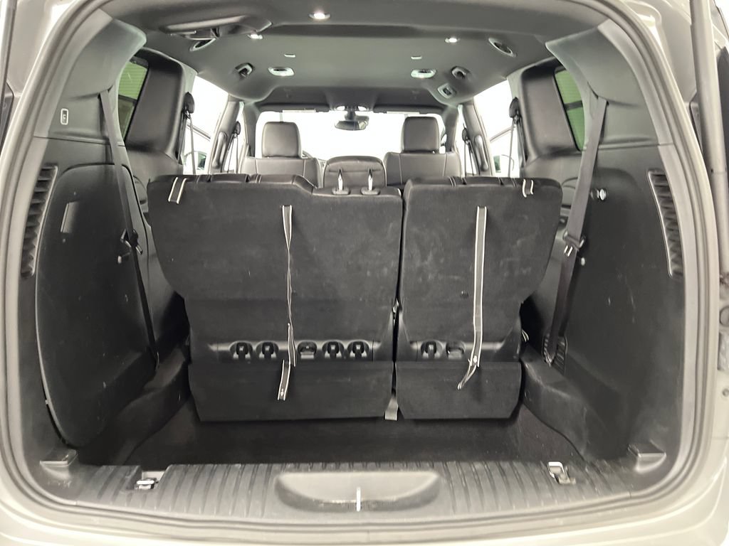 Used 2025 Chrysler Pacifica Select FWD image 41