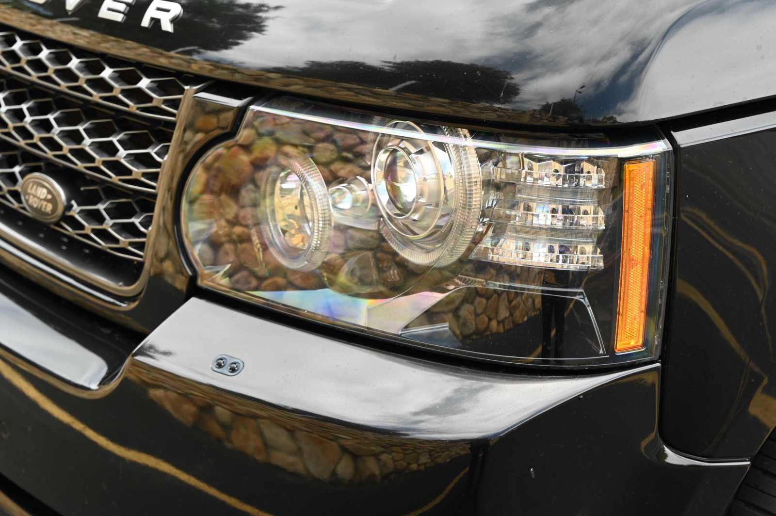 Used 2012 Land Rover Range Rover HSE AWD/4WD image 8