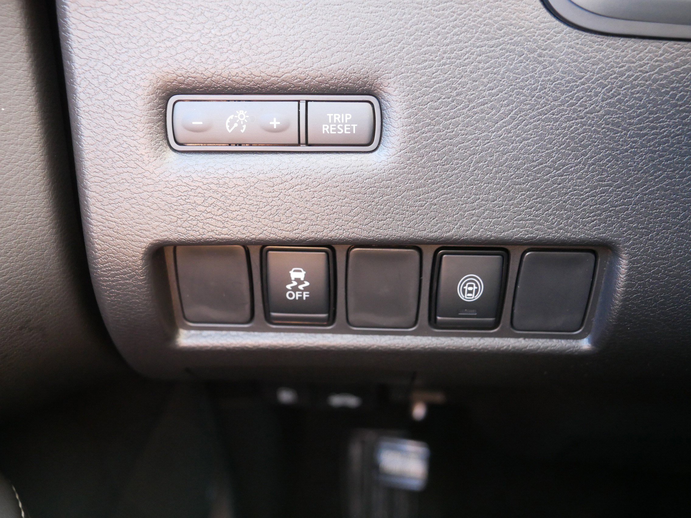 Certified 2024 Nissan Murano SV w/ SV Midnight Edition Package AWD/4WD image 26