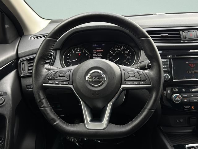 Used 2020 Nissan Rogue Sport SV w/ All-Weather Package AWD/4WD image 23