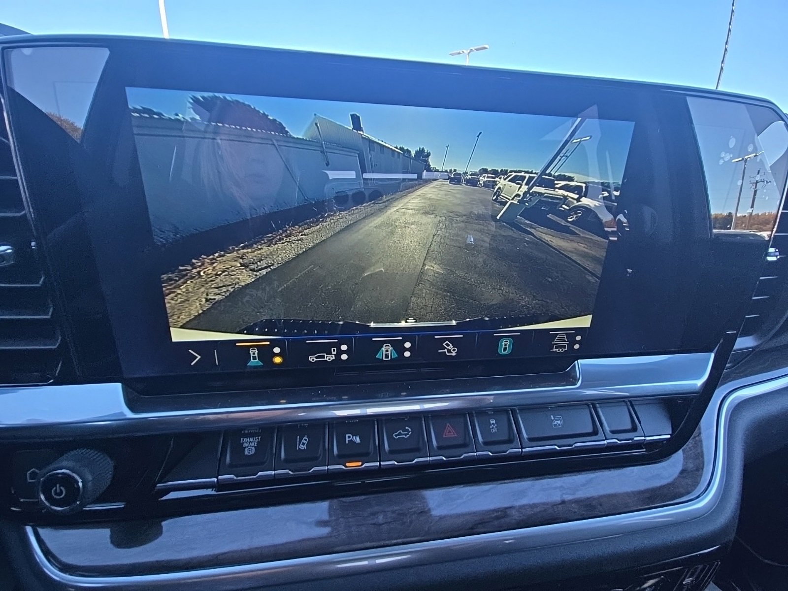 New 2026 Chevrolet Silverado 3500 LTZ w/ LTZ Premium Package image 24