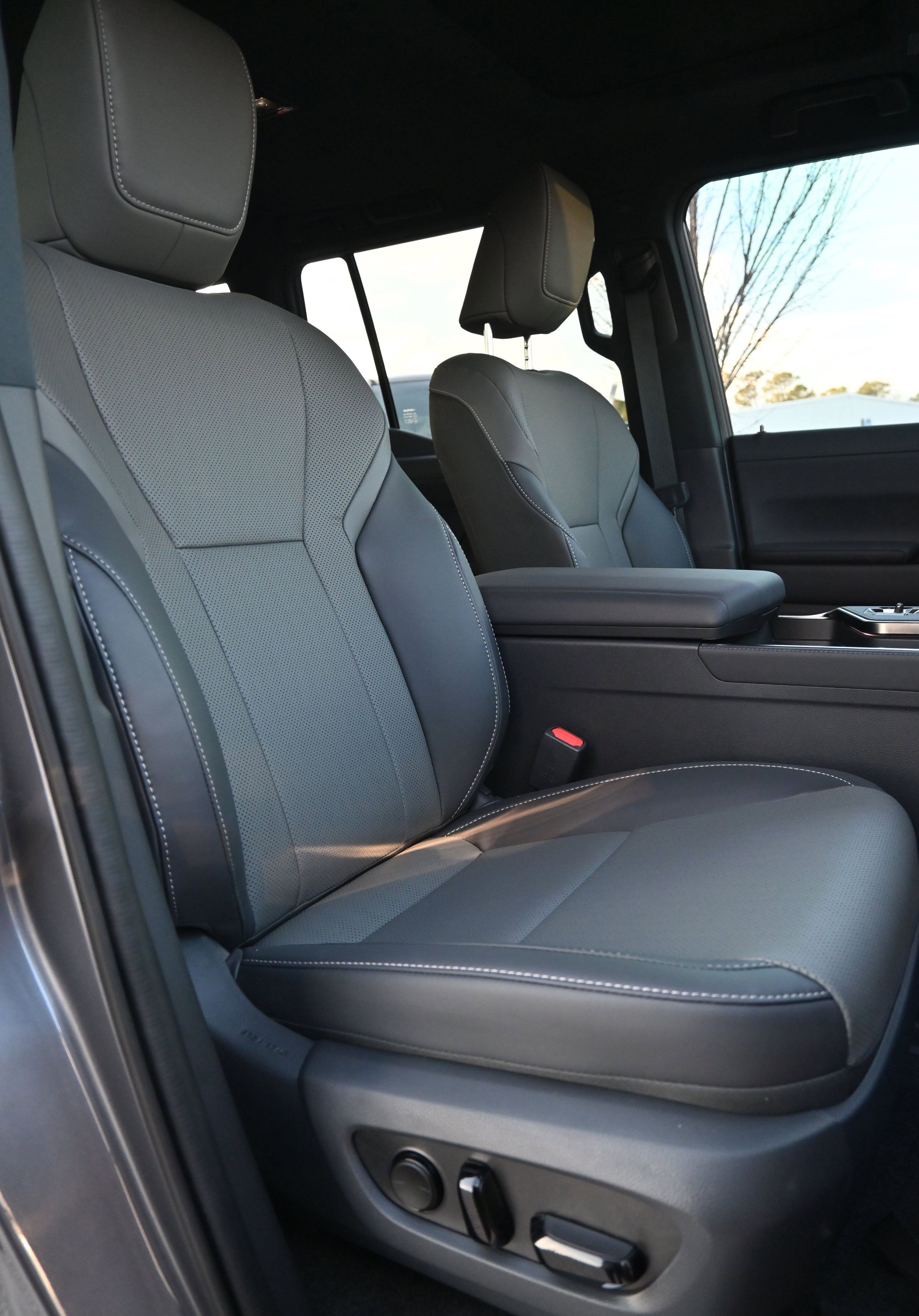 Used 2025 Lexus GX 550 GX 550 Premium+ image 35