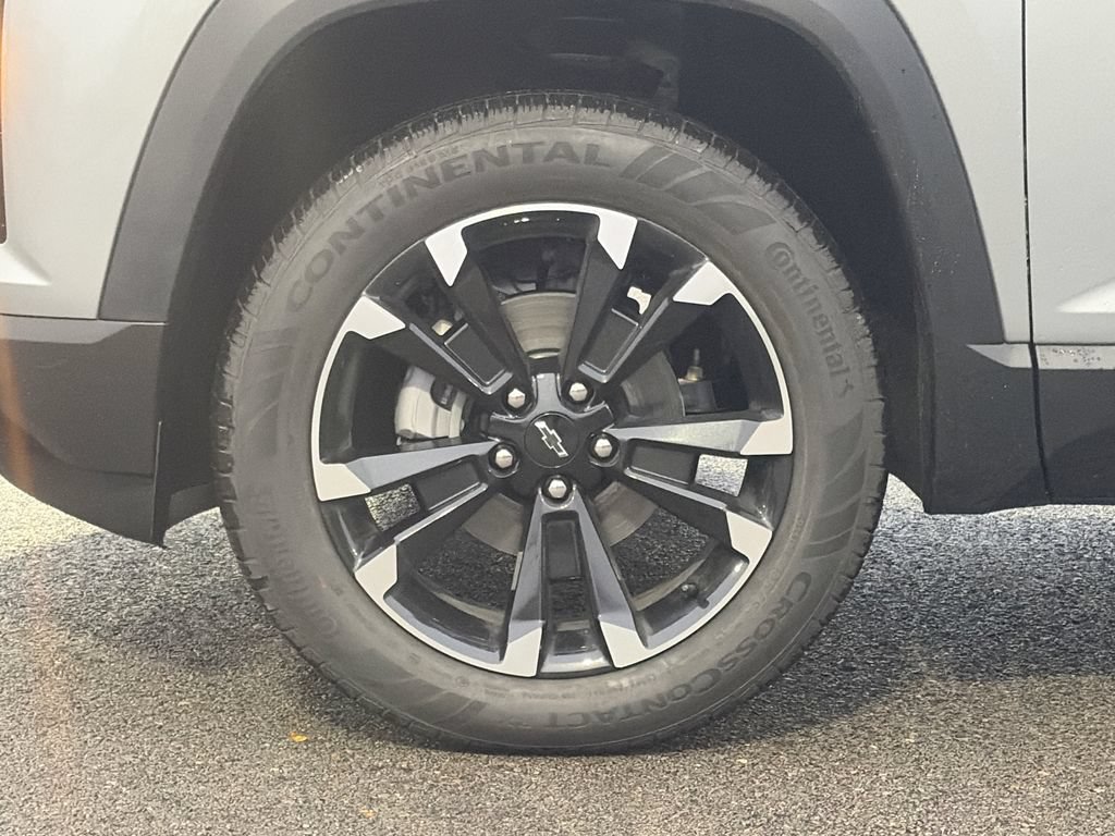 Certified 2026 Chevrolet Equinox RS w/ Convenience Package III FWD image 34