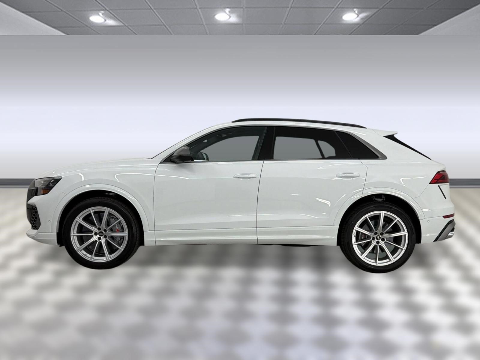 Used 2026 Audi RS Q8 performance AWD/4WD image 2
