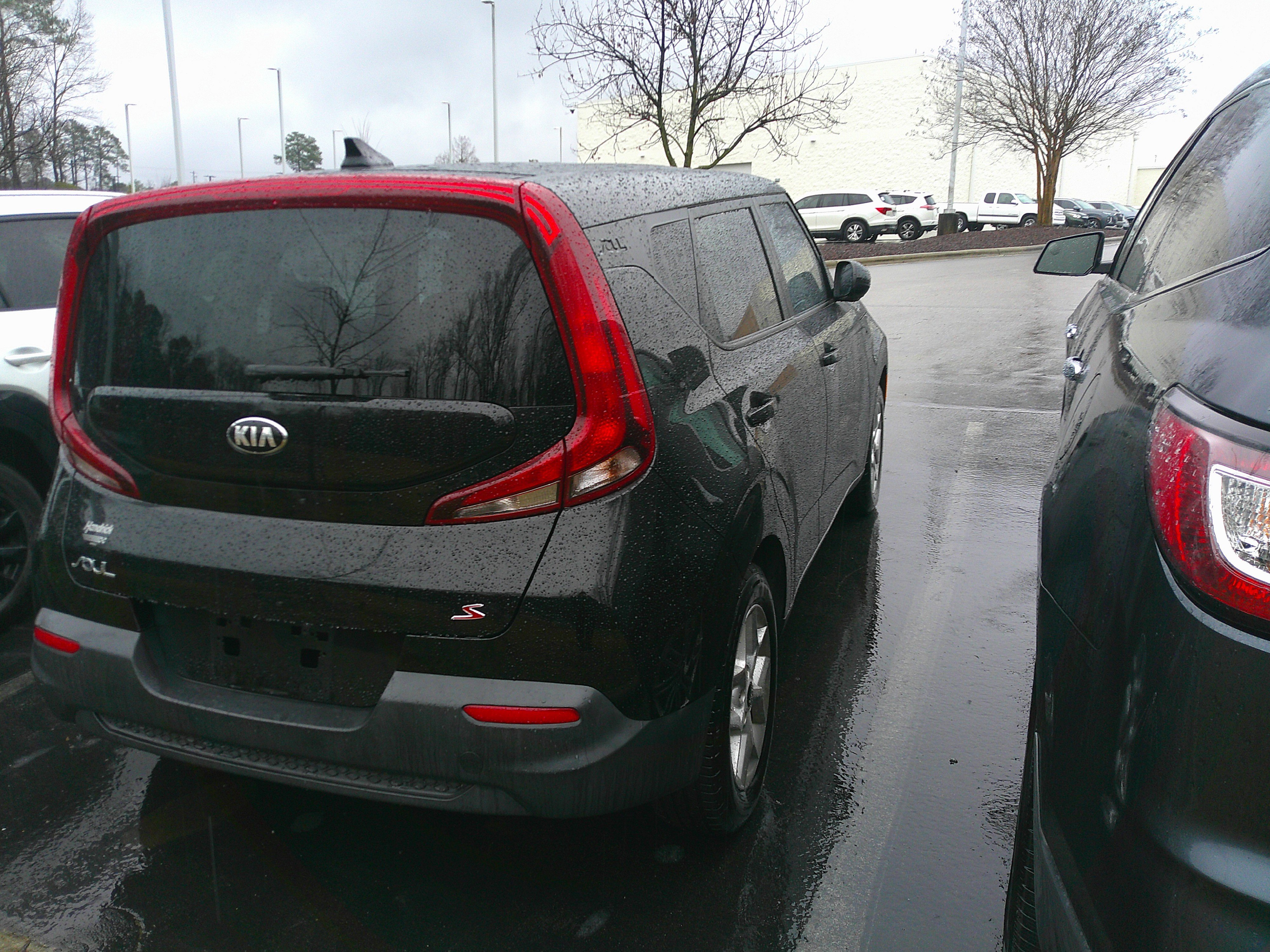 Used 2020 Kia Soul S image 12