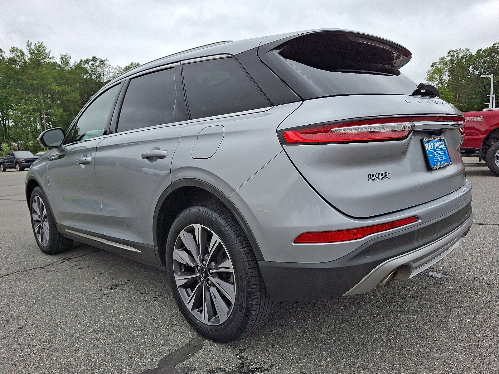 Used 2022 Lincoln Corsair Reserve w/ Elements Package image 4