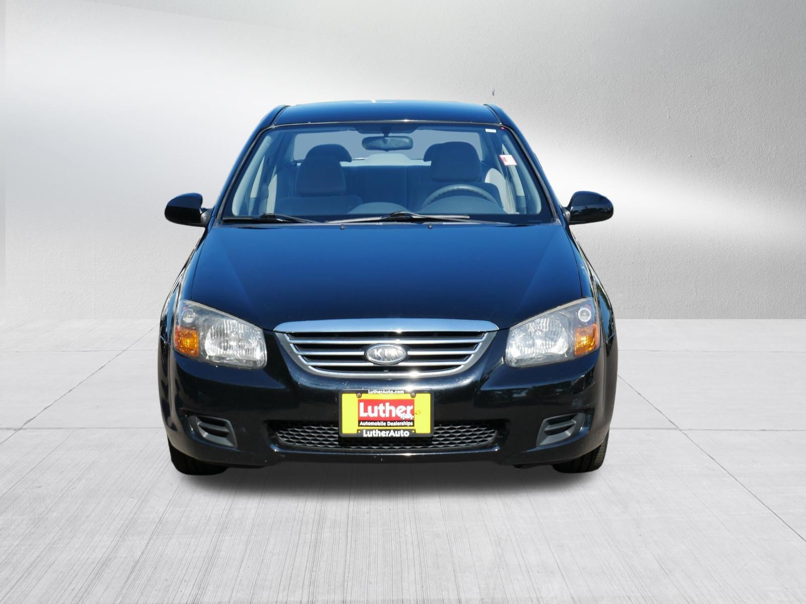 Used 2009 Kia Spectra LX FWD video 2