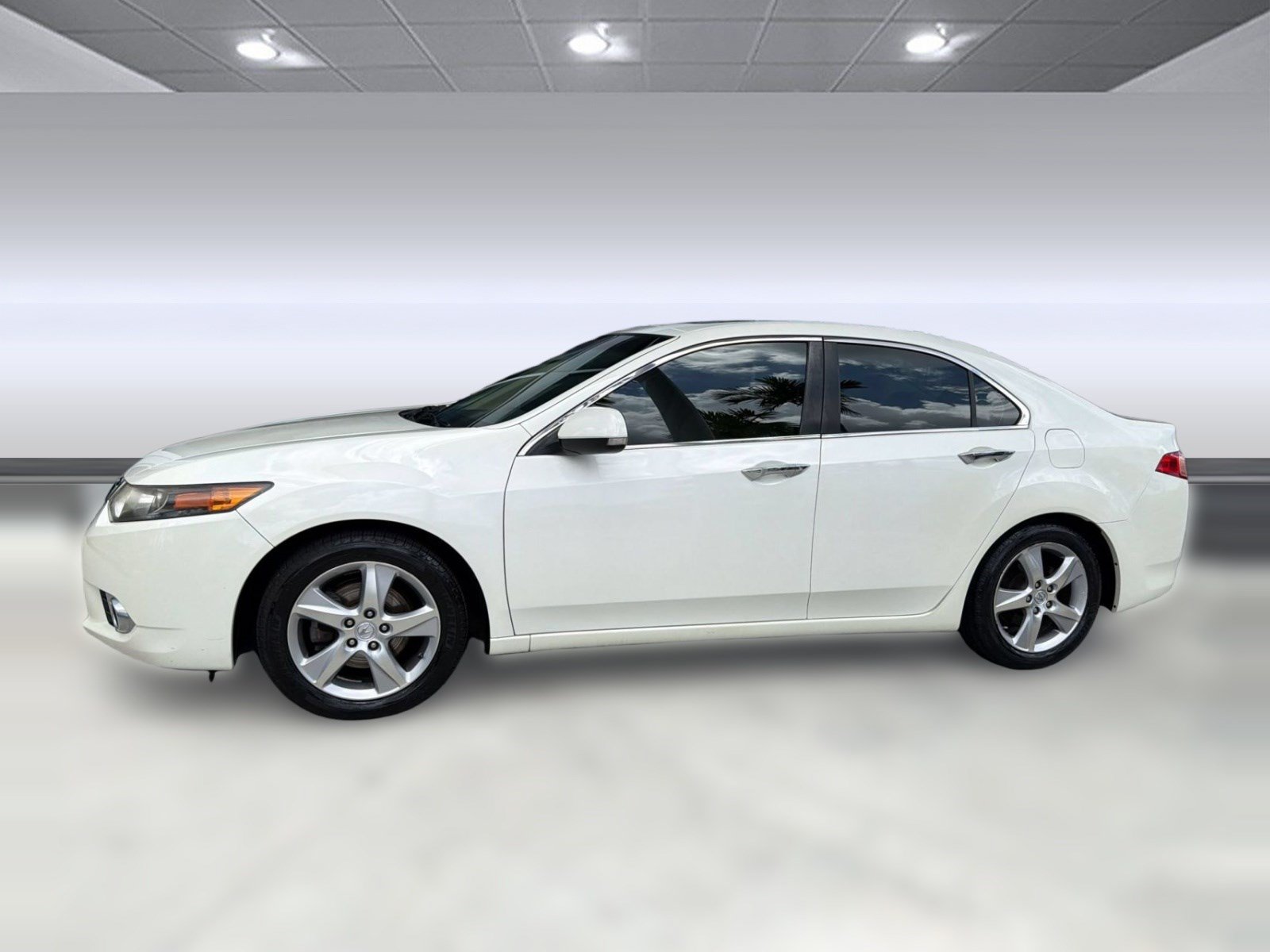 Used 2011 Acura TSX Sedan FWD image 2