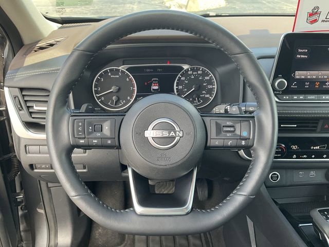 Used 2023 Nissan Rogue SV w/ SV Premium B Package image 19