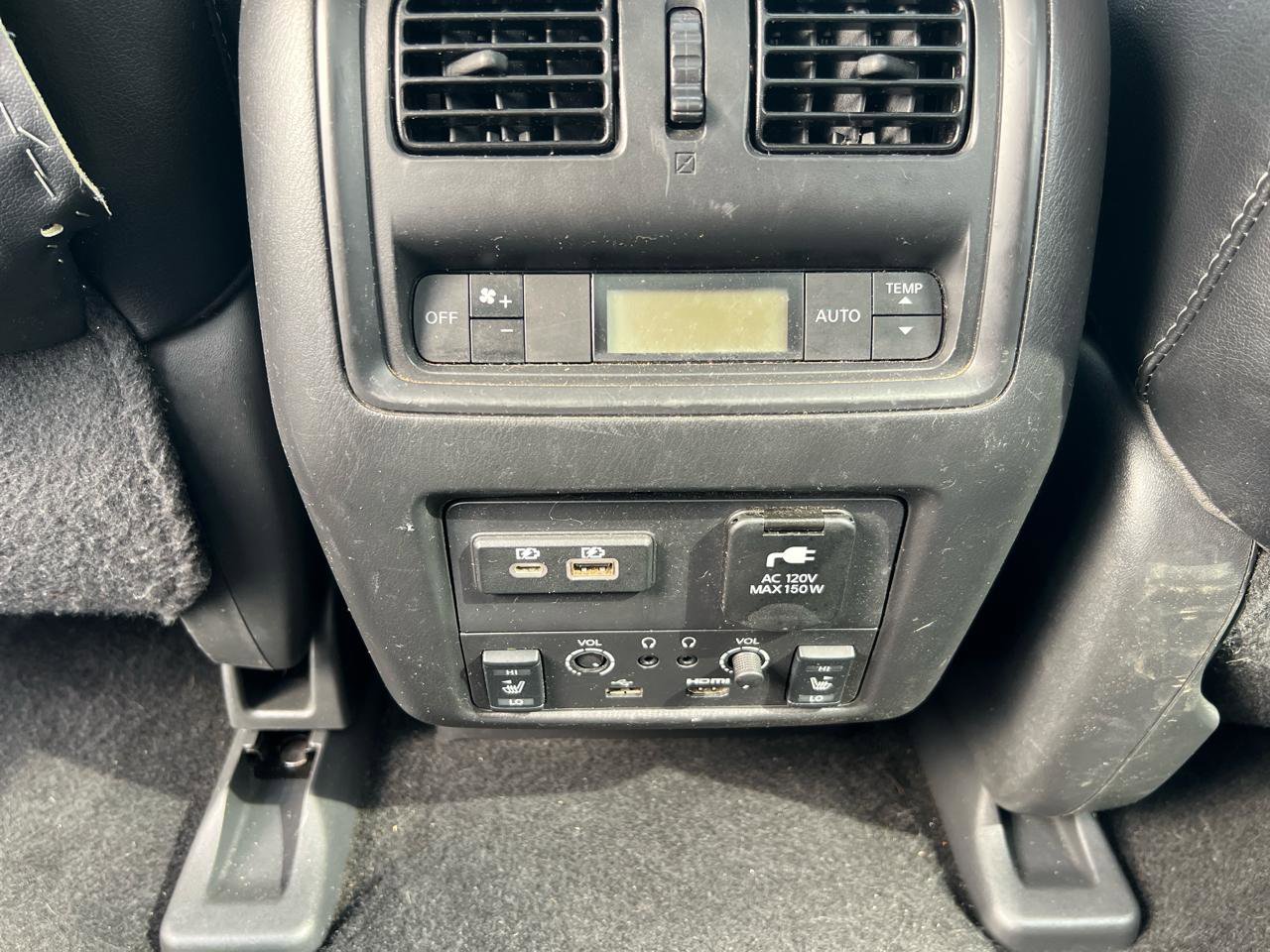 Used 2019 Nissan Pathfinder Platinum AWD/4WD image 17