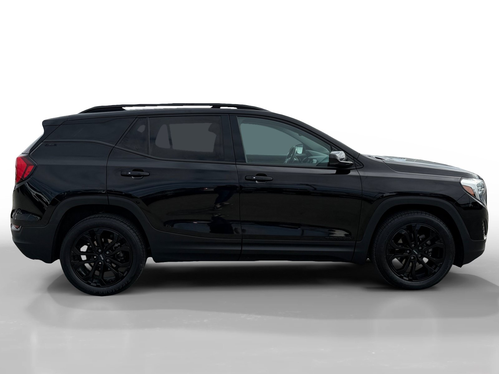 Used 2020 GMC Terrain SLE w/ Elevation Edition FWD image 6