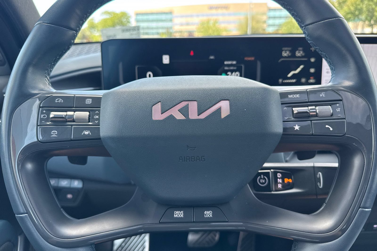 Used 2024 Kia EV9 GT-Line AWD/4WD image 37