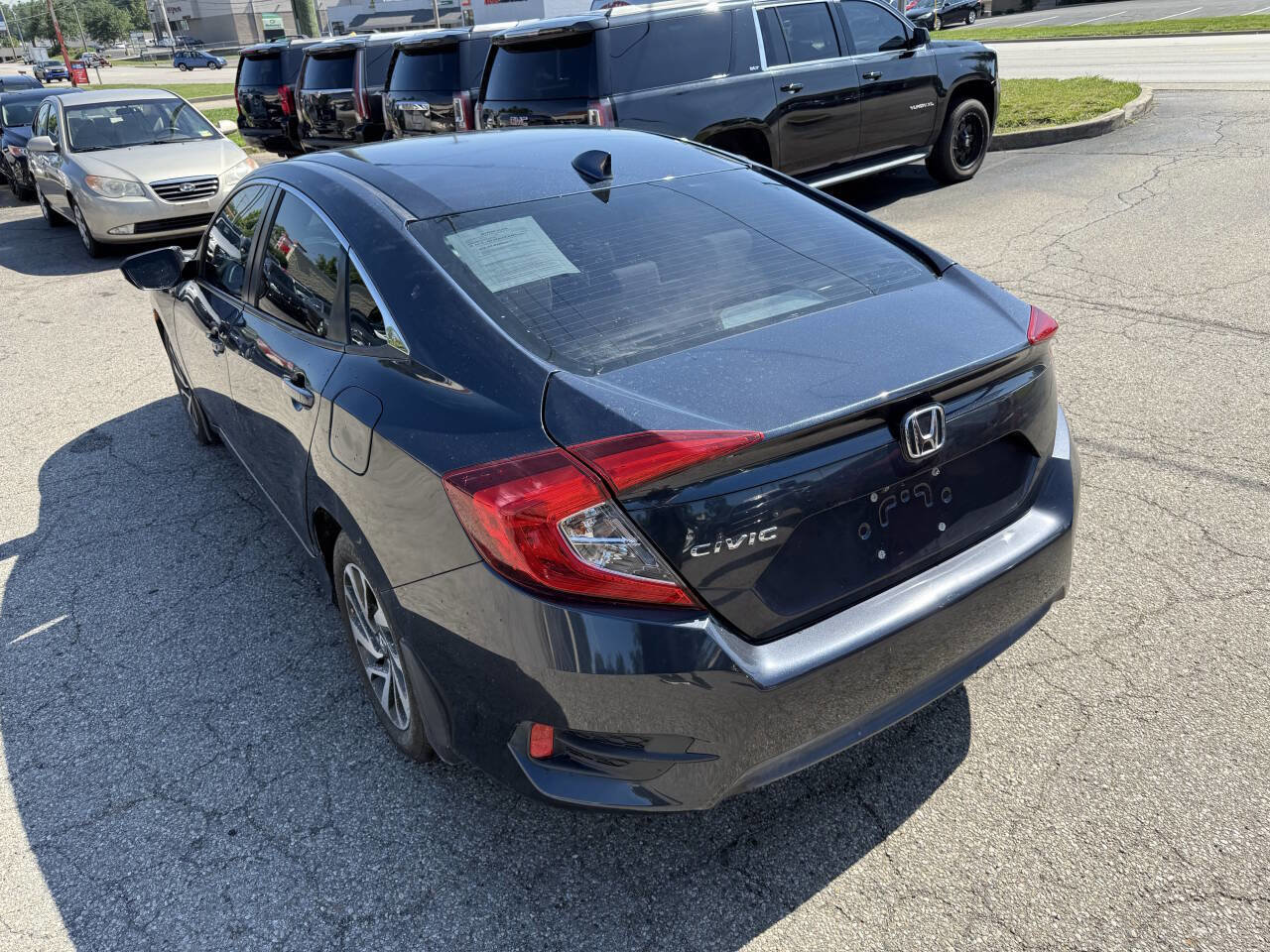 Used 2018 Honda Civic EX image 9