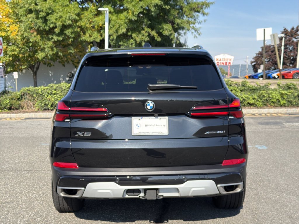 Used 2024 BMW X5 xDrive40i w/ Premium Package AWD/4WD image 13