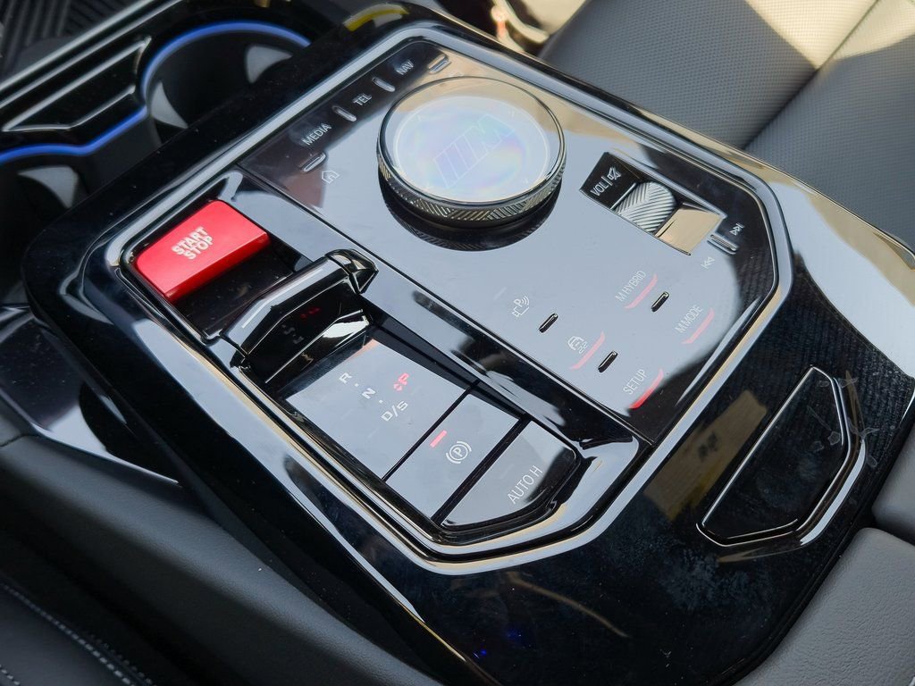 New 2026 BMW M5 w/ Executive Package image 12