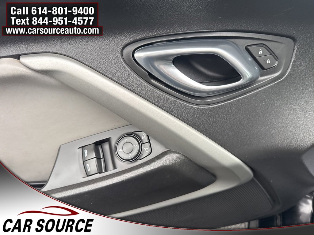 Used 2017 Chevrolet Camaro LT image 18