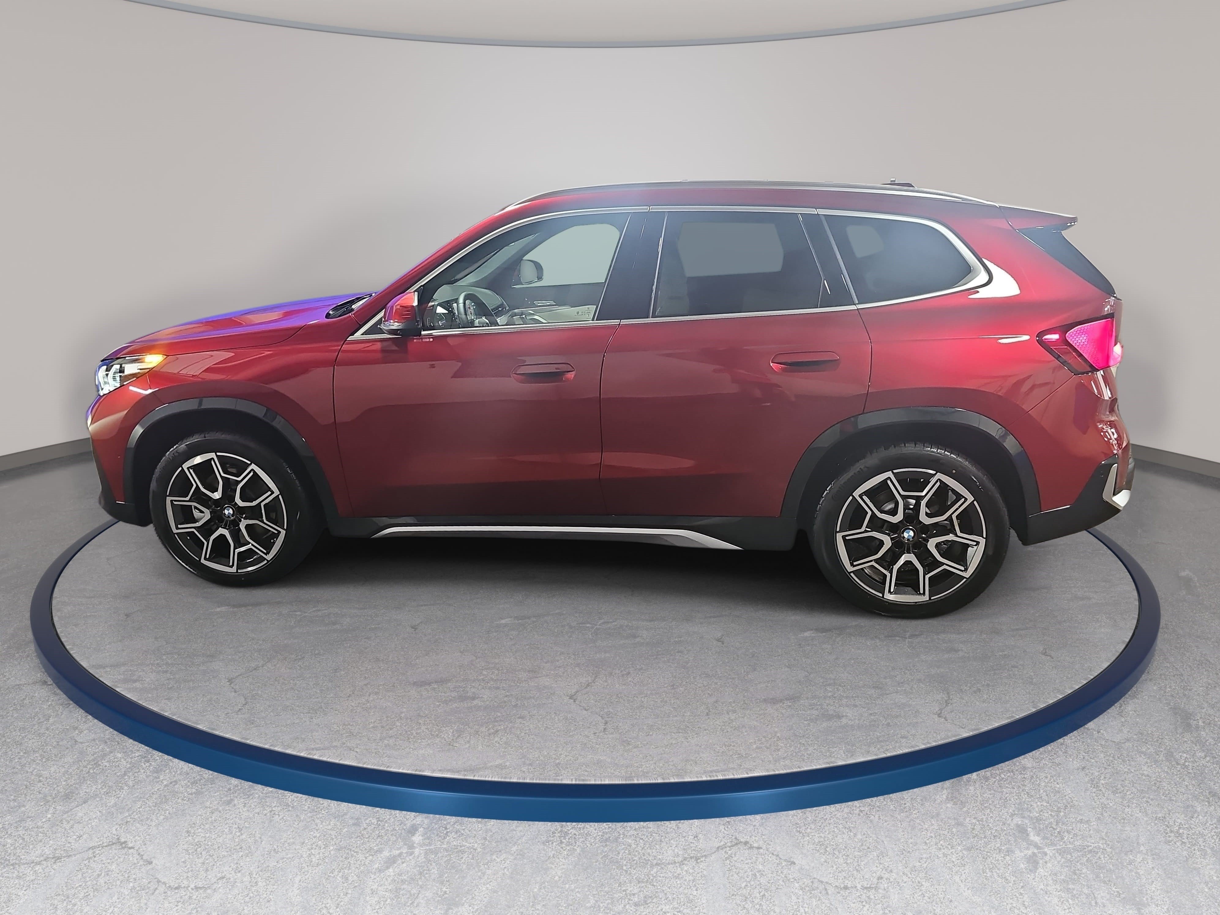 New 2027 BMW X1 xDrive28i AWD/4WD image 8