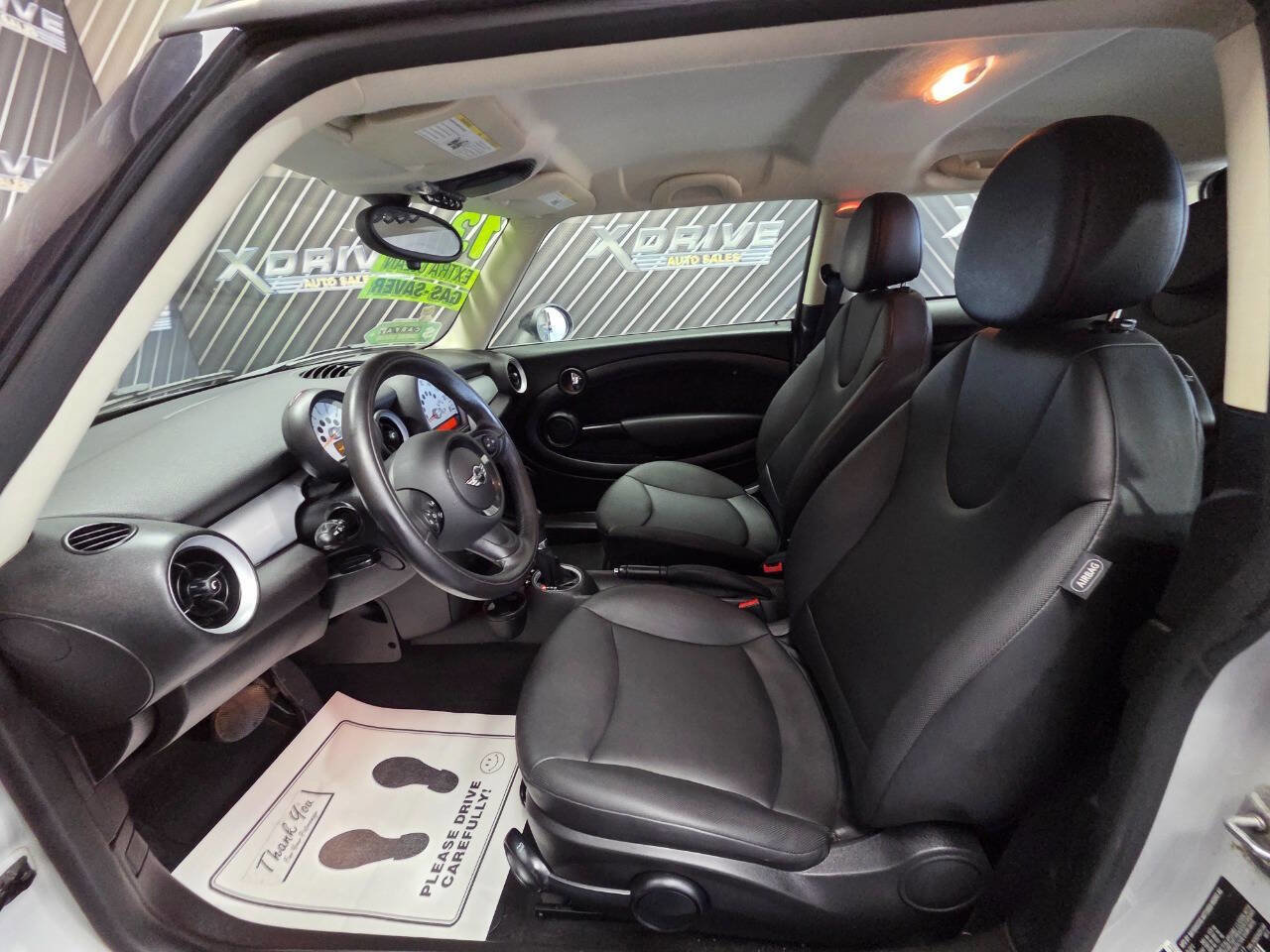 Used 2013 MINI Cooper Hardtop image 16