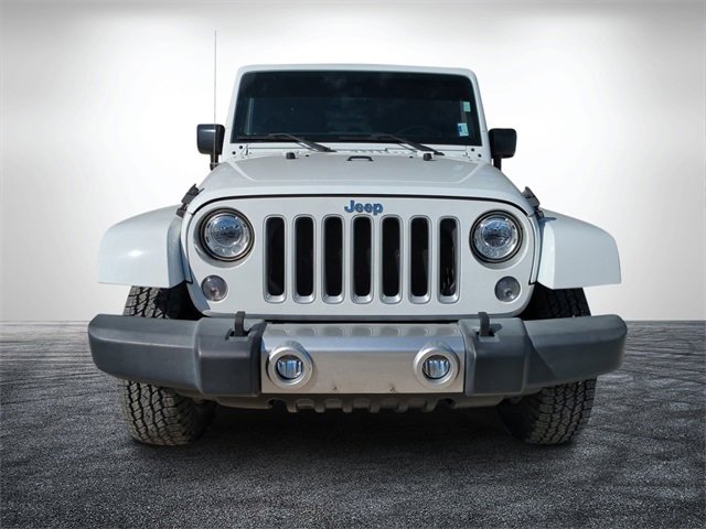Used 2017 Jeep Wrangler Unlimited Sahara w/ Connectivity Group image 9