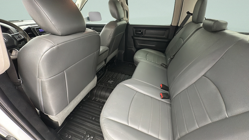 Used 2017 RAM 3500 Tradesman w/ Chrome Appearance Group AWD/4WD image 10