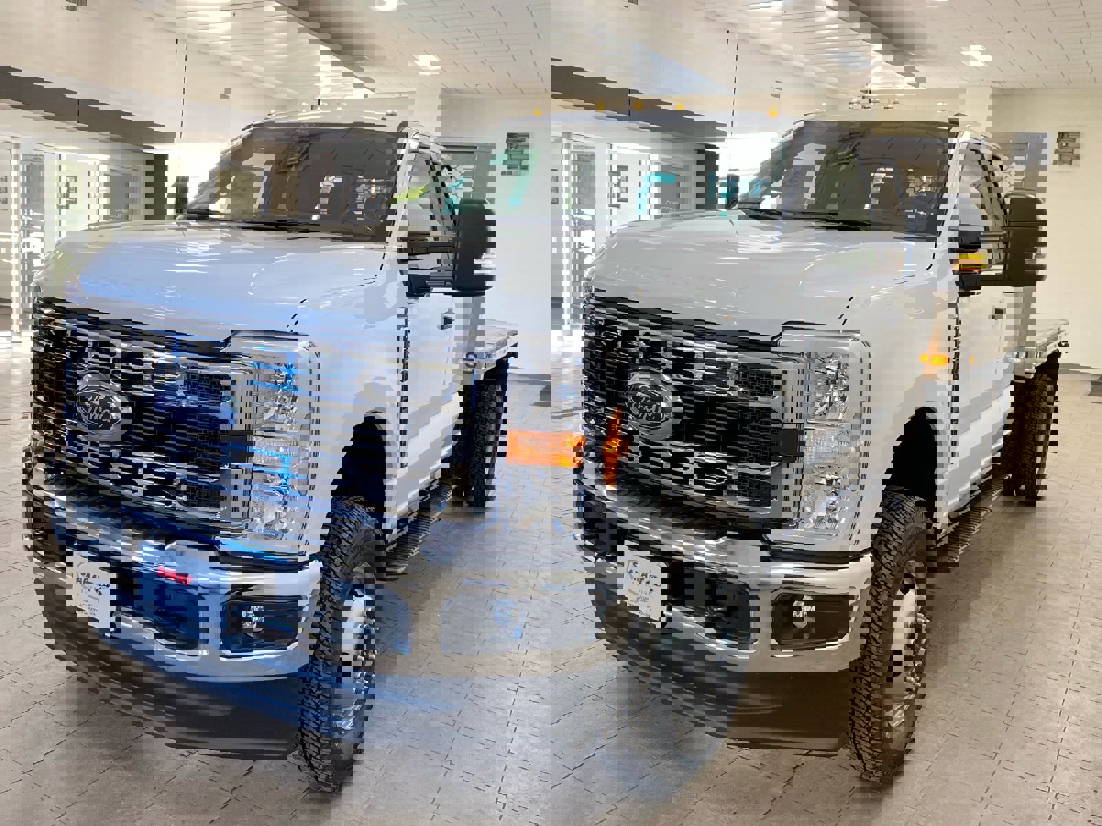 New 2025 Ford F350 XL w/ XL Chrome Package image 4