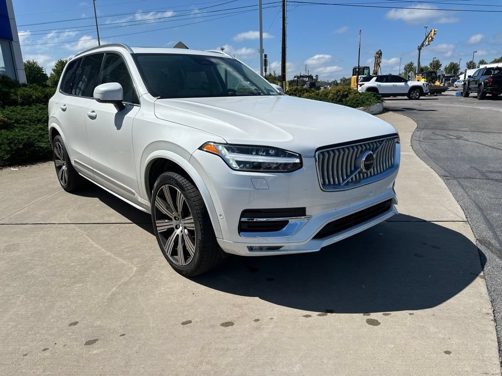 Used 2025 Volvo XC90 B6 Ultra w/ Protection Package Premier AWD/4WD image 3