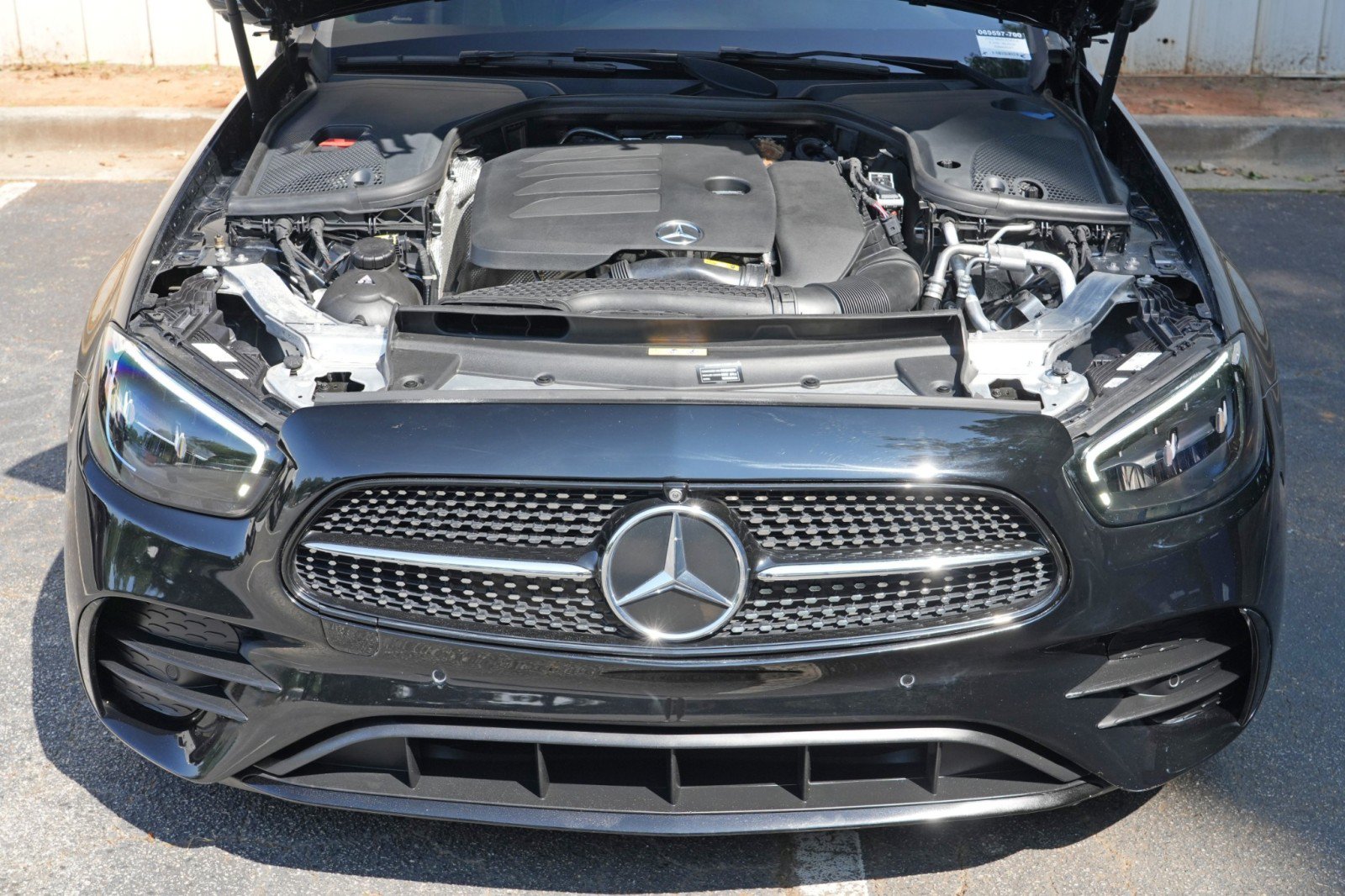 Used 2022 Mercedes-Benz E 350 Sedan w/ AMG Line Exterior image 7