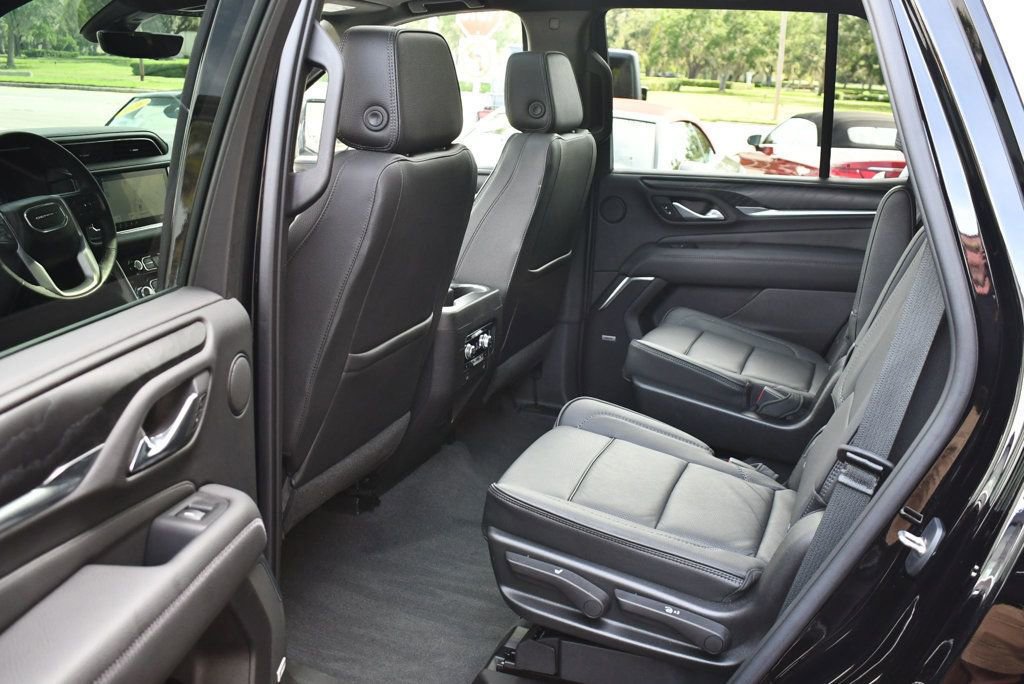 Used 2021 GMC Yukon Denali w/ Denali Premium Package image 52